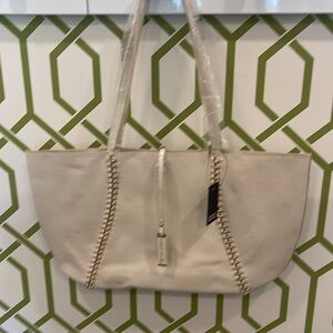 NWT Badgley Mischka Bags Badgley Mischka Chain Tote!